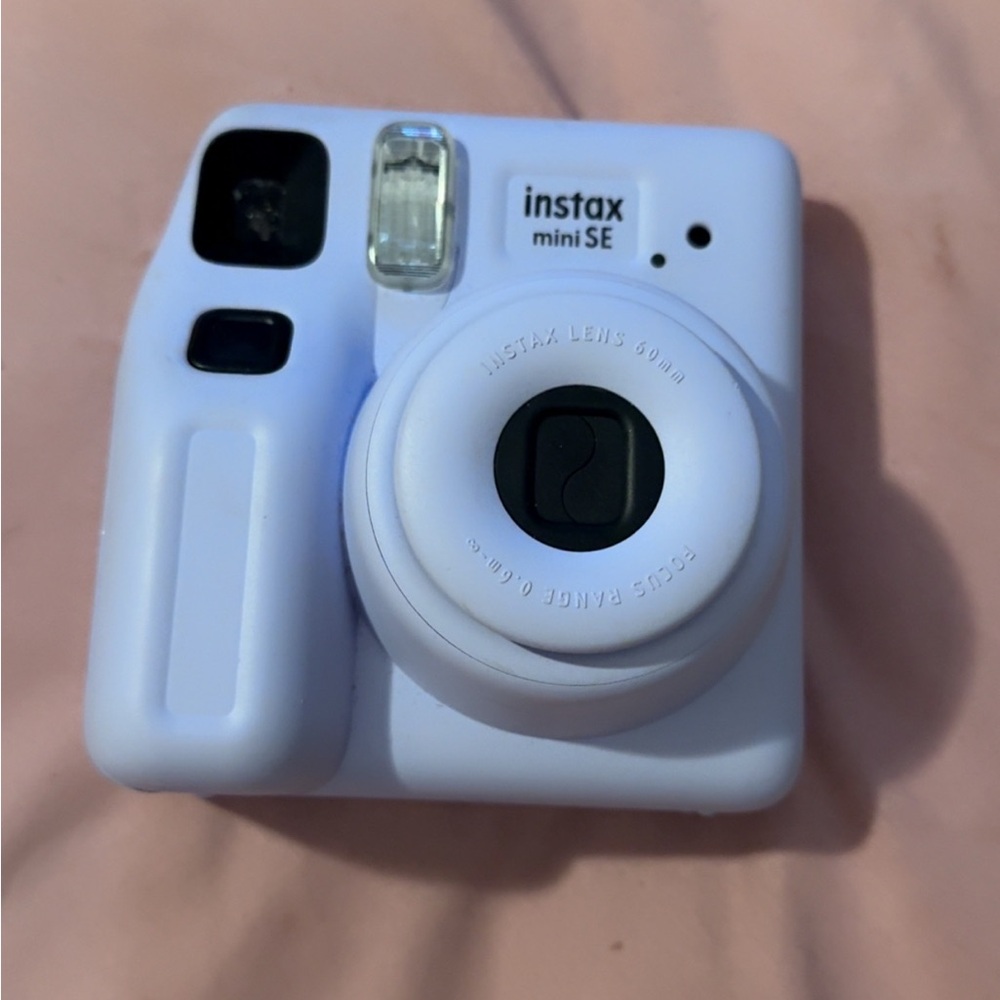 Instax Mini SE Camera in Soft Lavender